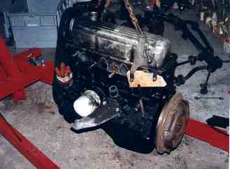 engine.jpg (18492 bytes)